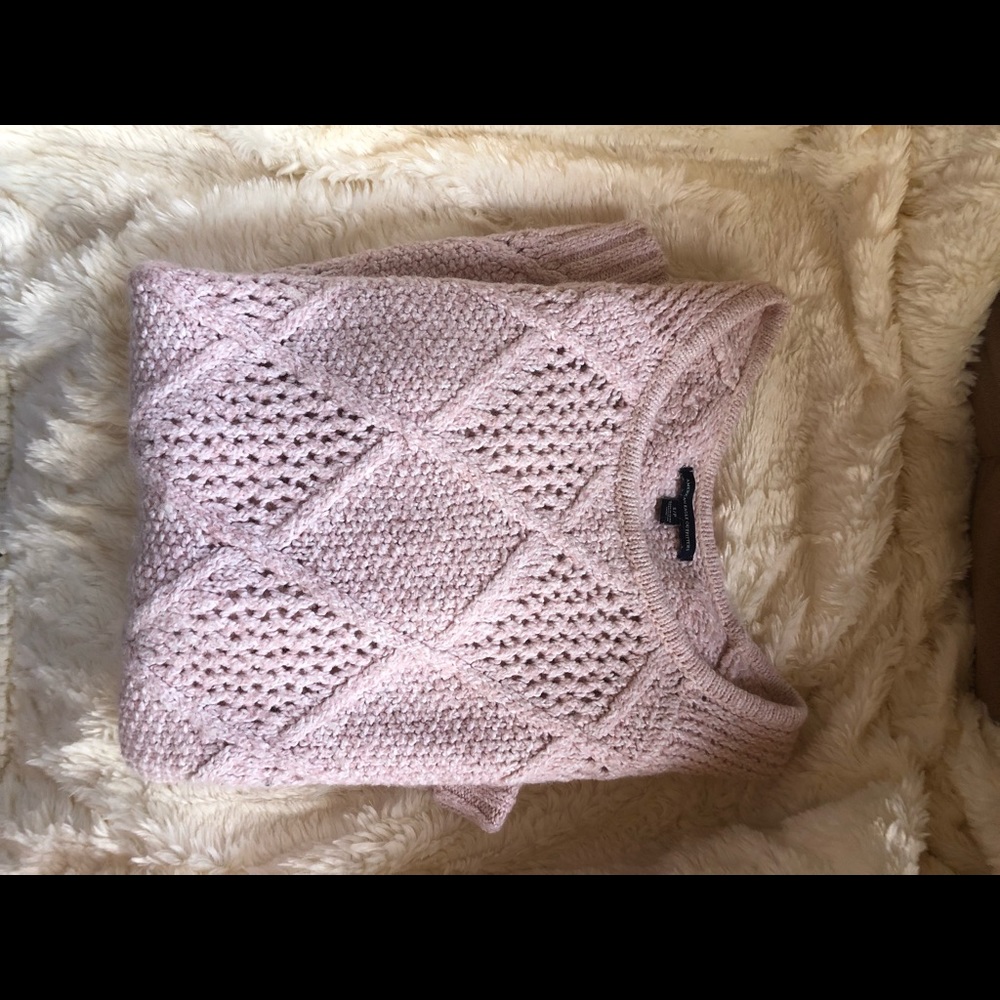 American eagle pink sweater
